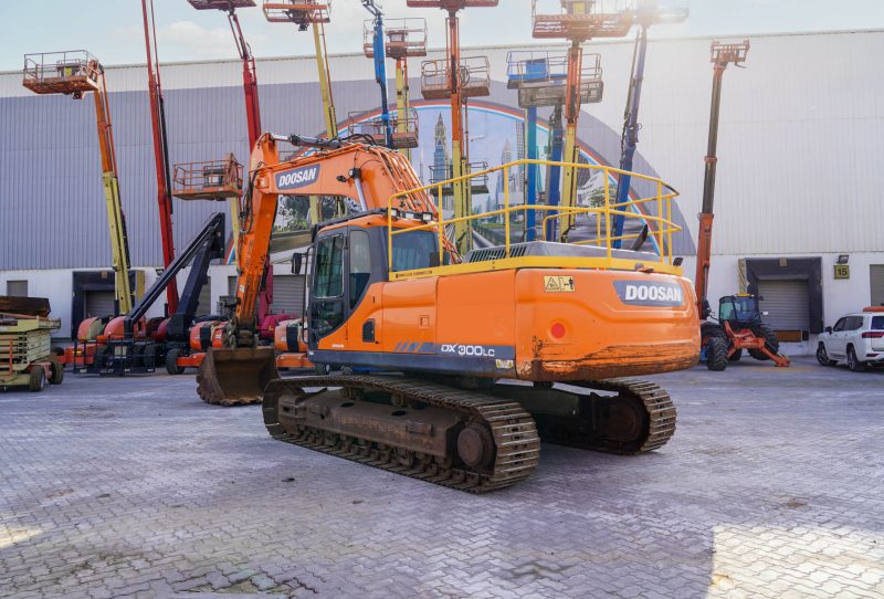 2017 DOOSAN DX300LC Hydraulic Excavator