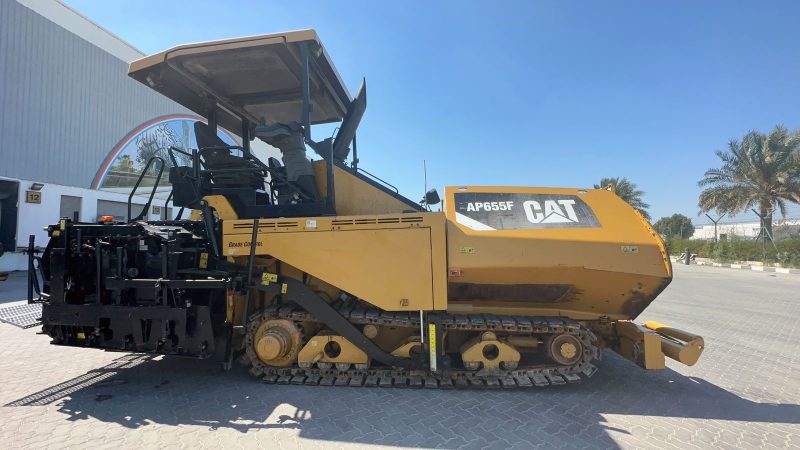 2017 CAT AP655FLRC Track Asphalt Paver