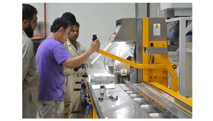 Linear cutting machine 2015
